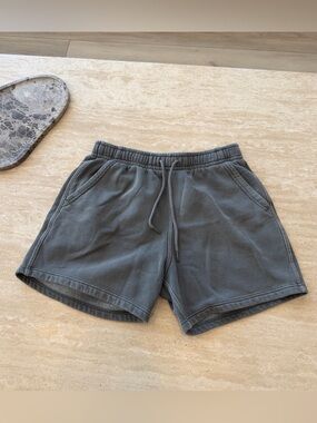 Abercrombie & Fitch men’s Essential Fleece Short